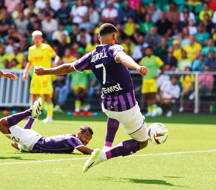 📊 @ZAboukhlal : 👕10 dernières titularisations TCC avec le @ToulouseFC ⚽️8 buts #OMTFC