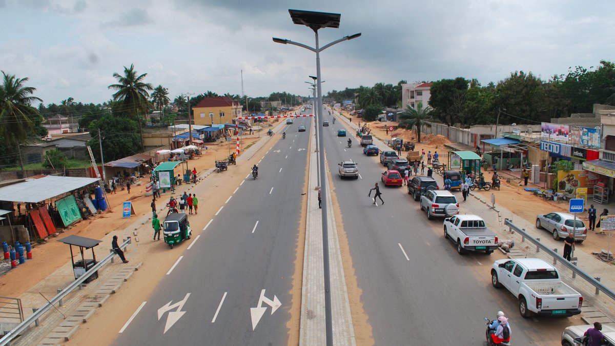 republicoftogo's tweet image. La #route avance
shorturl.at/kqPY7 #Avépozo #Aného #Togo