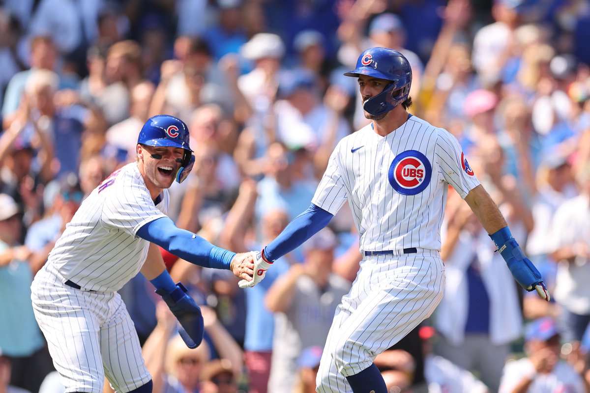 The Cubs complete the sweep against the Giants, and now only trail the Brewers by 1.5 games in the NL Central 👀