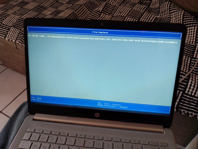 No jala mi laptop, me la chingo un amigo/ conocido, perd&iacute; todo de mi, pero tengo videos que me aye en
