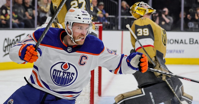TheAthletic's tweet photo. The fantasy hockey cheat sheet is here! A fully customizable tool that allows you to create a set of rankings based on your league scoring