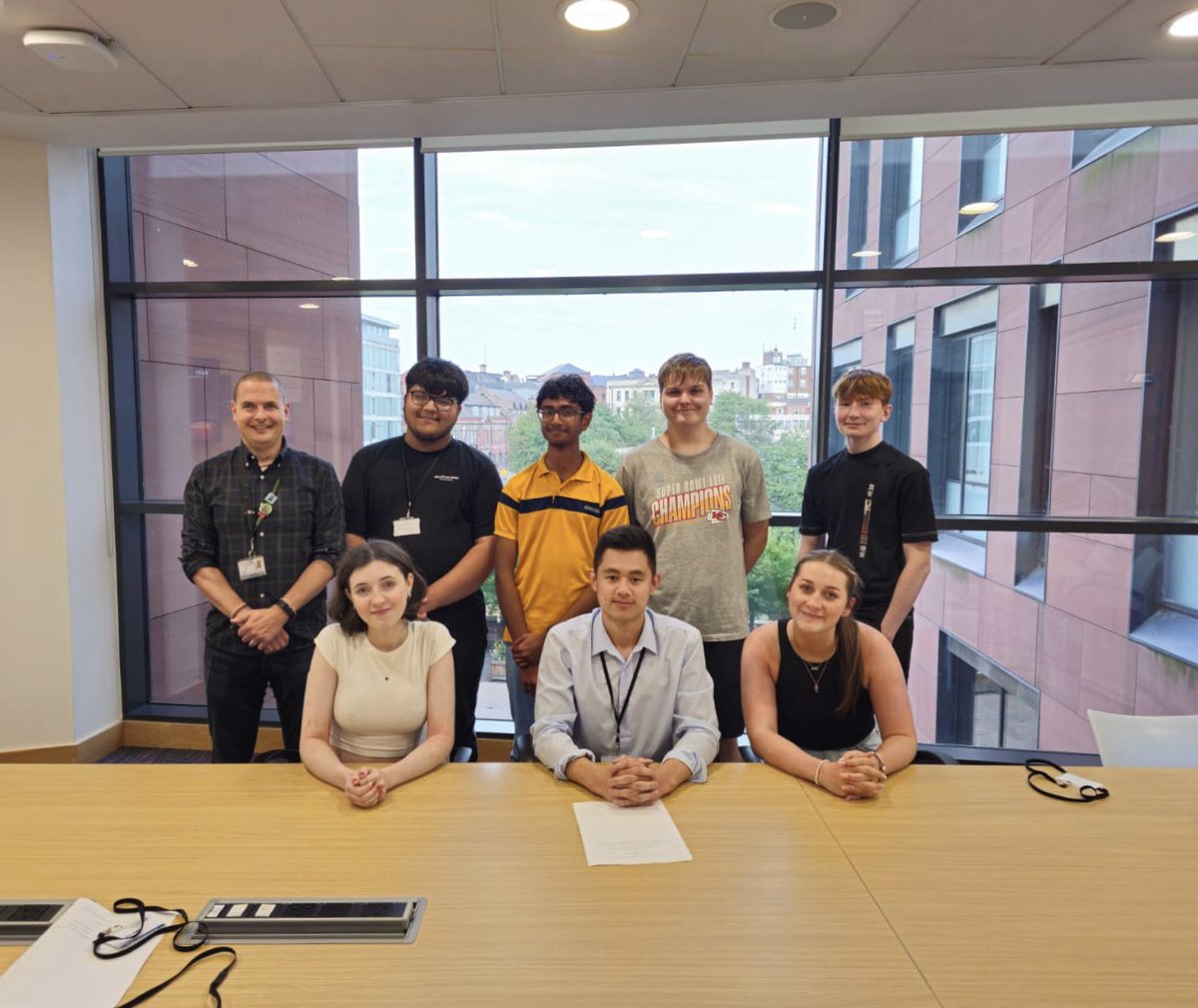Today marked my final session at Rotherham Youth Cabinet as I leave for uni. 
I cannot be more grateful for all the amazing people and opportunities I’ve had the privilege to meet and explore.

It’s been an honour representing young people in Rotherham.

Thank you <a href="/Rotherham_YC/">Rotherham Youth Cabinet</a>