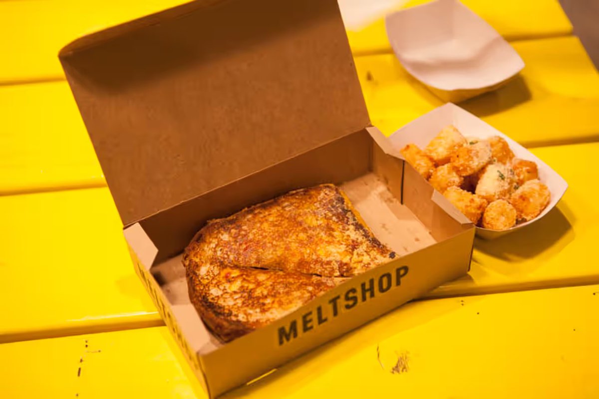 🧀 Melt Shop (Midtown) — This cheese forward place focuses on the ultimate comfort food. Melt Shop is brought to you by the same team as the veg forward Little Beet, located next door.  

sideways.nyc/discover/69yCS…