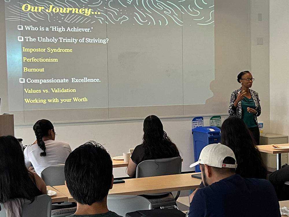 #REACHScholars had the first of 3 lectures by the amazing @dr.meaggan last week. 
.
.
.
#mentalhealthspeaker #wellness #studentresources #studentsupport #postbac #postbacc #healthequity #postbacjourney #postbaclife #REACH #StanfordMed #StanfordMedREACH #Stanfordpostbac