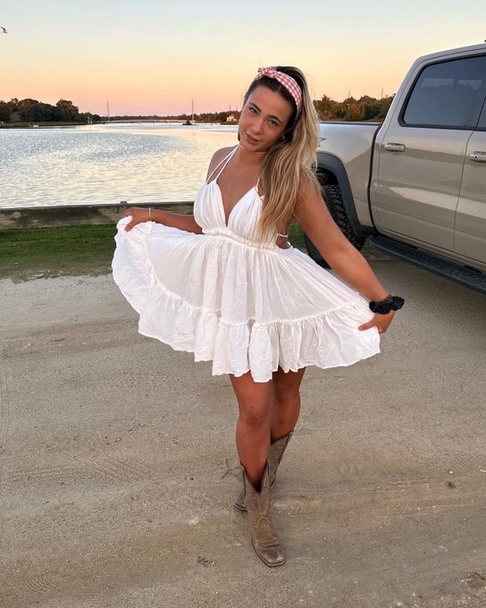 Good morning loves ☀️ https://t.co/6uxDozCPY0