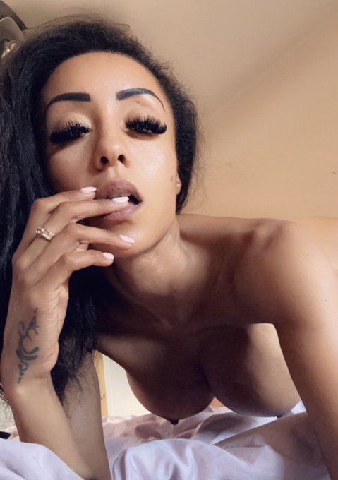 CUM &amp; PLAY! 🚨🍆💦 https://t.co/ElfEqsi4Yg https://t.co/ocJkzcGMQ9