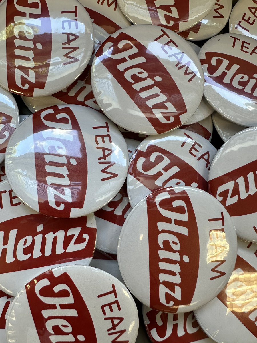 North Hills Middle School’s “Team Heinz” is all set for tonight’s 2023 Open House events! @north_hills