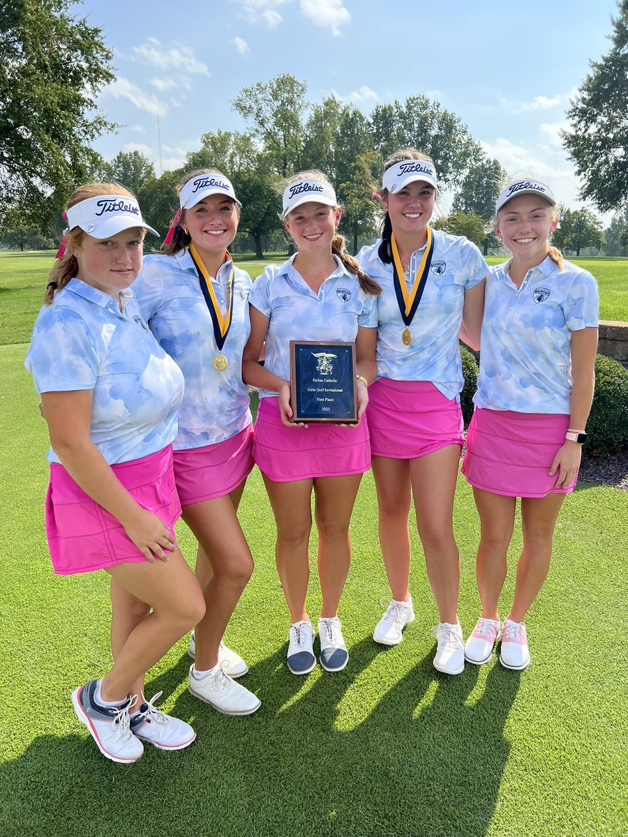Tolton Girls Golf team wins the Helias Invitational with a team score of 318
Audrey was medalist with 65 (-7) Kate finished in 5th place with 75
ACE’s WIN!