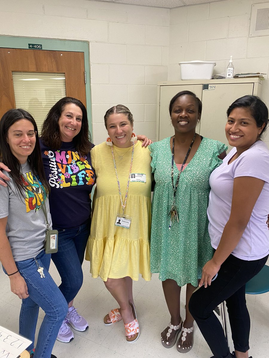 ADouglasVCS's tweet photo. Our teachers and paras collaborated this afternoon! Planning is essential for our students success. https://t.co/6RV4ooF04S