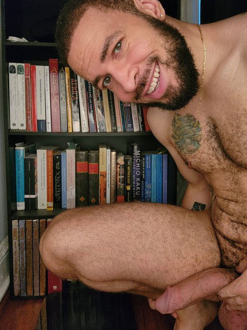 Wanna read any of my research books? https://t.co/eZf9jz5CCQ