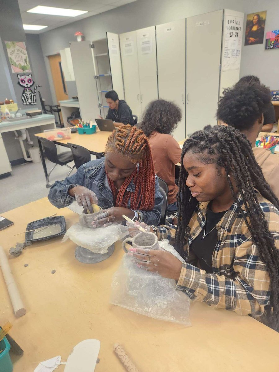 EastLeeCountyHS's tweet image. Putting our creative hands to work in Ceramics/Pottery class! 🎨✨ Check out these amazing coil pot projects from Ms. Aleksandrova’s 1st period. 🌀🌟 #ArtisticJourney #CeramicsClass #CreativityUnleashed 🤩
