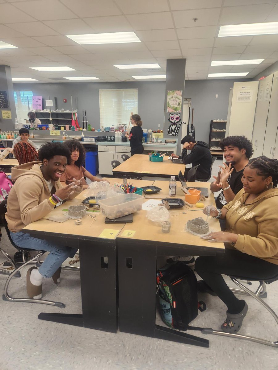EastLeeCountyHS's tweet image. Putting our creative hands to work in Ceramics/Pottery class! 🎨✨ Check out these amazing coil pot projects from Ms. Aleksandrova’s 1st period. 🌀🌟 #ArtisticJourney #CeramicsClass #CreativityUnleashed 🤩