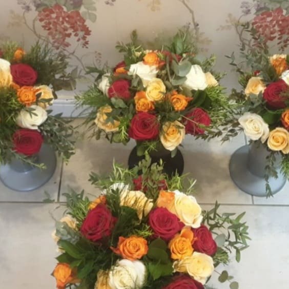 FleurMaison's tweet photo. Fleur Maison 
01642 315171
#weddingflorist #flowersforalloccasions 
#floraldesign #beautifulflowers  #floristlife https://t.co/2AByIgcQj0