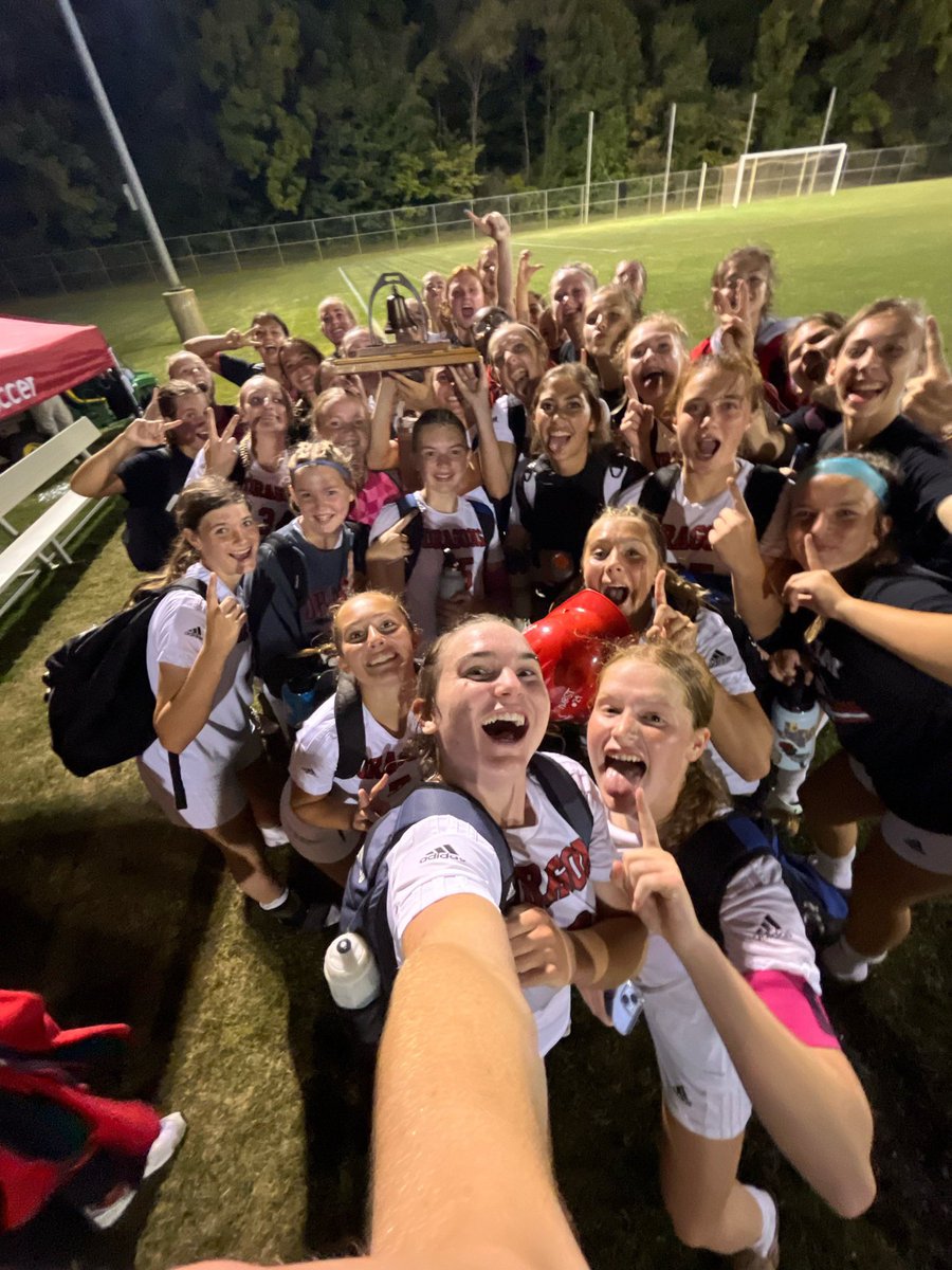 Dragons win!!!!! Shaylee Frank scores off a beautiful cross from Nevaeh Gebhart in the second overtime! <a href="/VoelzJames/">New Palestine High School</a> they are ready for Chick Fil A!  The Bell is back!