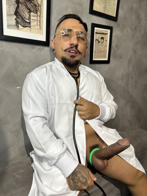 Oiiii   https://t.co/JvMiv8TYJY https://t.co/bwZwEUbZxL