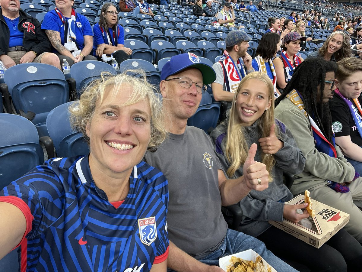 Perfect night here @LumenField to watch the @NWSL Challenge Cup with our favorite team, @OLReign #ReignSupreme #BoldTogether