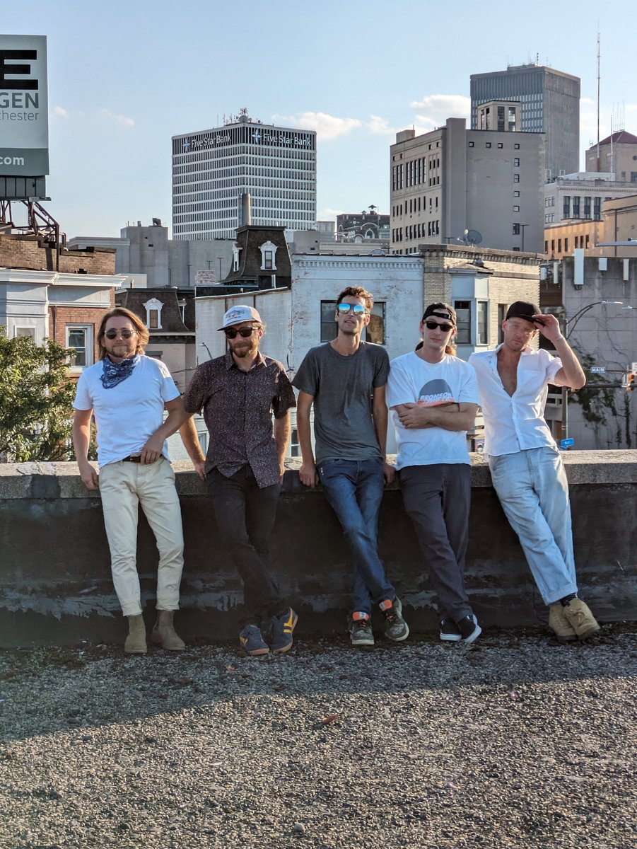 ChaseTheArt's tweet photo. #FlyingObjectIsABand https://t.co/ifeamFu4fq
