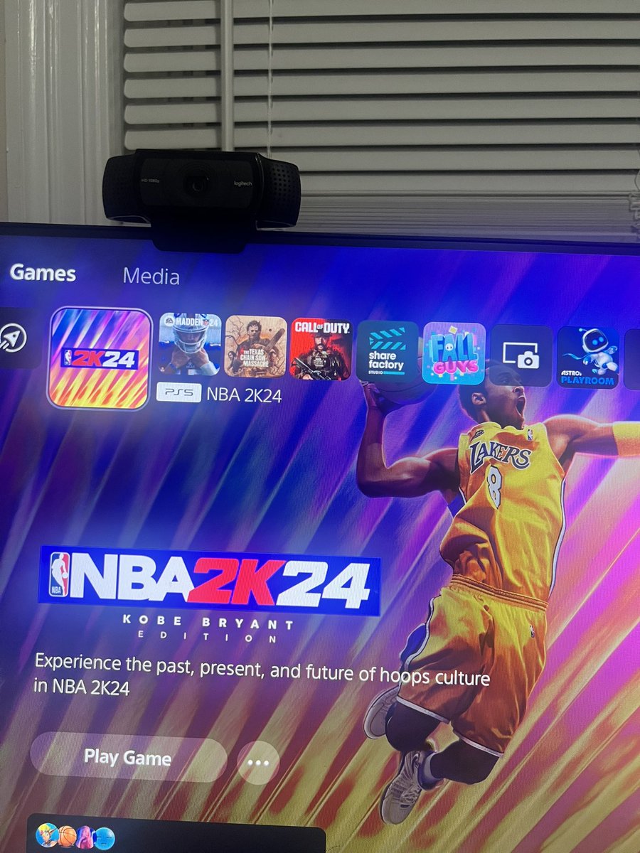 Got a extra early  #NBA2K24 code I will giveaway  tonight / Early in the morning ! Like and RT 
( Must be following )  🔊🫶🏾