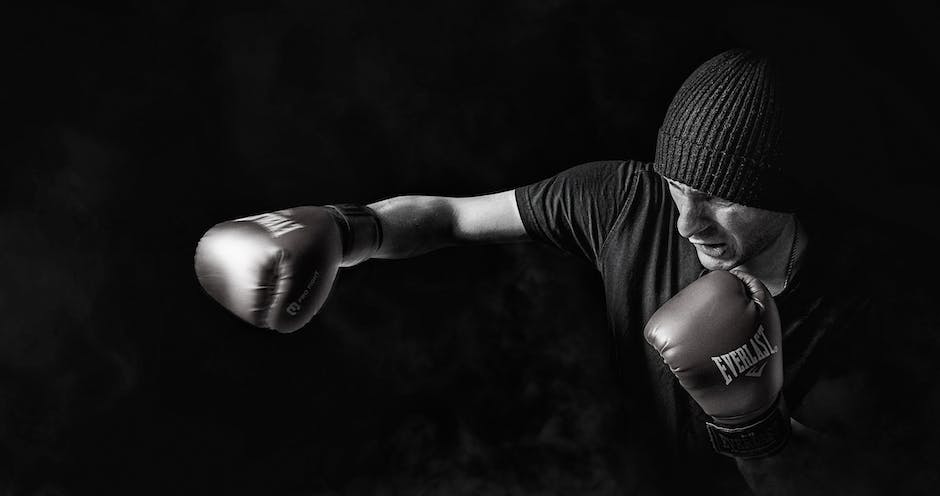 GenaroWatlaG's tweet photo. Un factor importante par que tu arte marcial sea efectiva como defensa personal es el enfoque que le des al tu entrenamiento...
#defensapersonal #artemarcial #efectiva #mentalidad #entrenamientointeligente https://t.co/RlTbNAFjdd