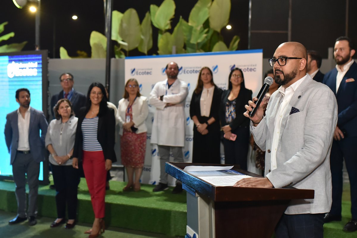 UnivEcotec's tweet photo. ¡Seguimos creciendo y transformando nuestro campus #ECOTEC! 🌟

En un evento junto a nuestros directivos, #TeamECOTEC y la comunidad universitaria, revelamos el plan de renovación del campus #ECOTECJuanTancaMarengo que se encuentra en marcha. 👏 https://t.co/1lNFG6HGvE
