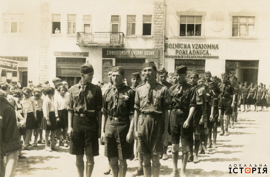 ukrainianish's tweet photo. This week on the podcast we interviewed two Plast members to hear about how Plast, a Ukrainian scouting organization has shaped Ukrainian history and nationhood.

Listen on today's episode of Ukrainian(ish)...
https://t.co/D5gxPLrxUr

#ukraine #podcast #plast https://t.co/zglw7cE9JD