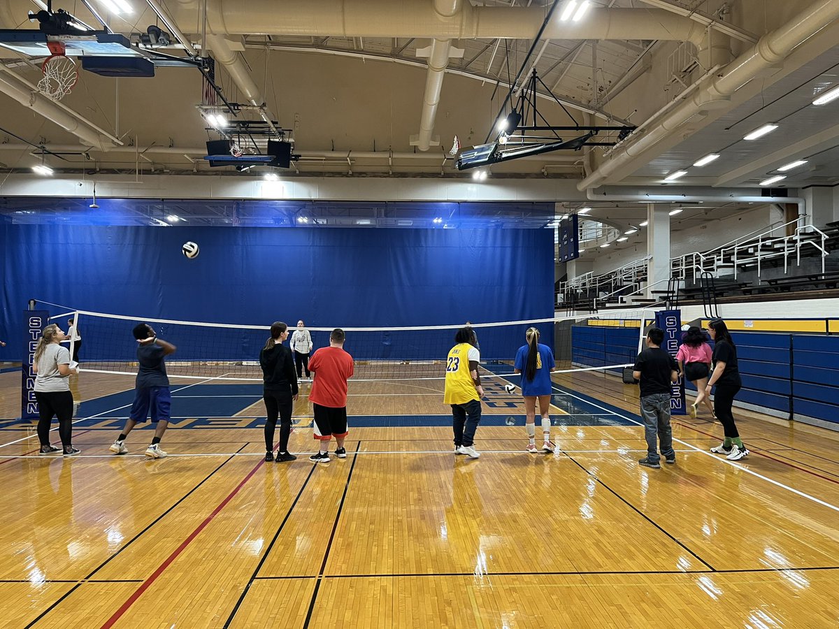 The JC Girls Volleyball welcomed the AVAC students to our practice today! We worked on passing, setting, serving, and hitting! Nice job to all!! Always a great time when they visit us!! Plus they got some  cool vintage Steelmen gear!! #onward #steelmenpride