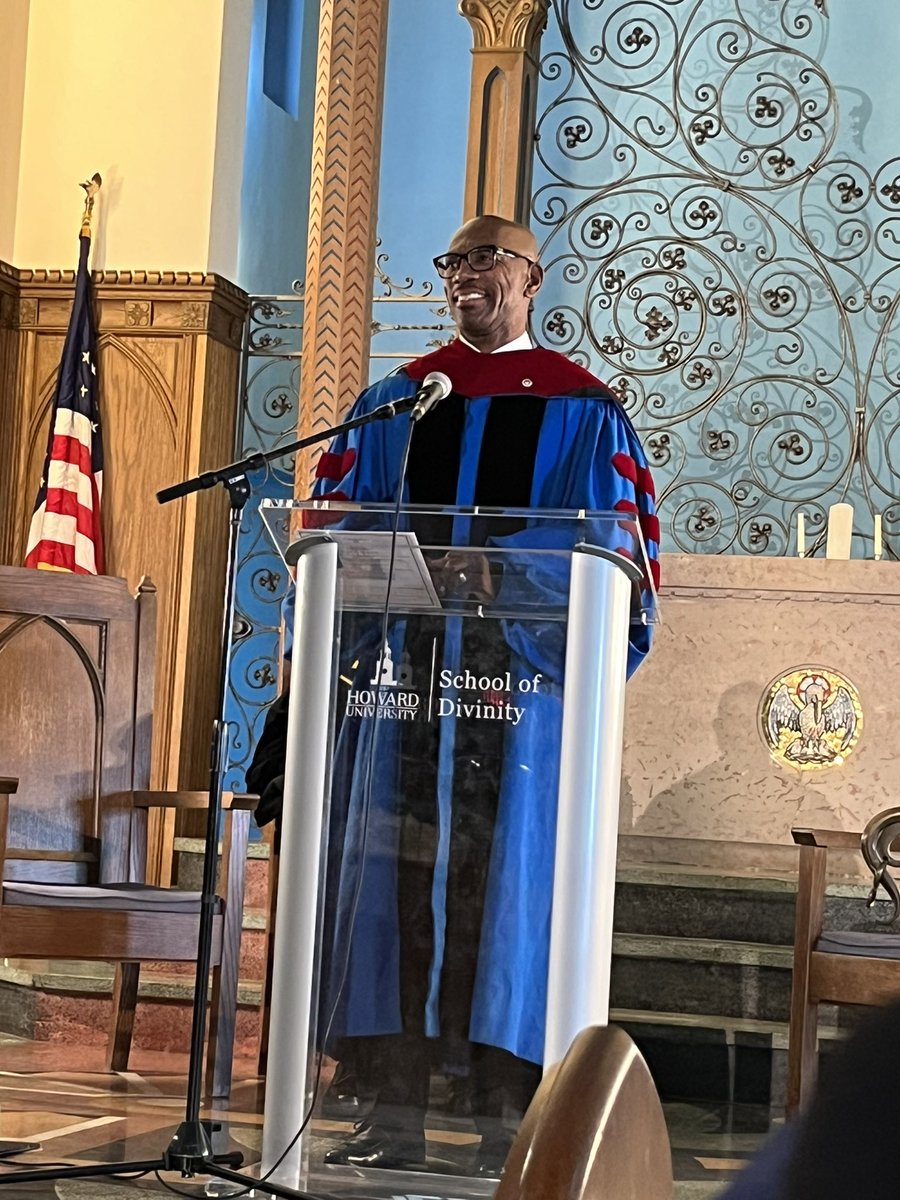 Ontheblocdoc's tweet photo. “Faith is a way of living based on a way of seeing.” @preachingproj Dean Kenyatta Gilbert Opening Convocation @HUSDIVINITY 
“Making the Unseen Seen” https://t.co/JPjbkVI490