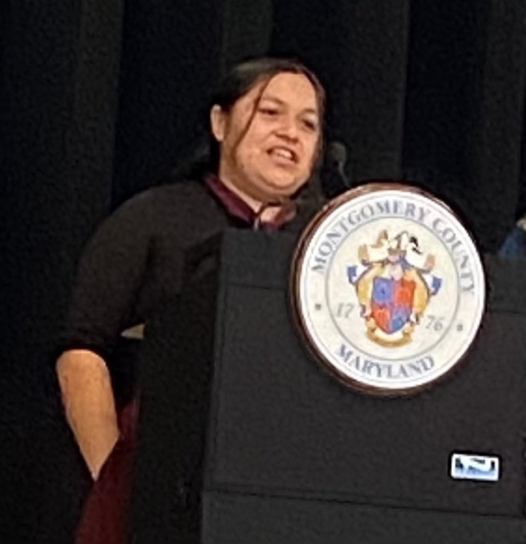 HighlandES_CSL's tweet photo. So proud of #HighlandES mom of 4, Ms. Cruz, giving her 1st speech ever in a room full MoCo VIPs telling them how our #communityschool has helped her family access food resources. Thank you @MannaFoodCenter @KINDinMD #LinkagestoLearning for your continued support! https://t.co/uMI2j6cqSz