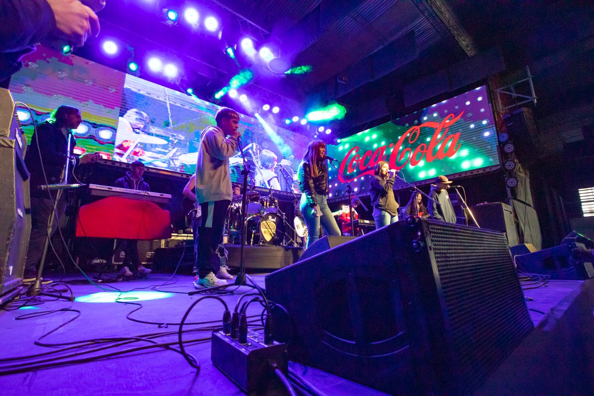 Además, el cierre de cada día va a estar a cargo de bandas con gran trayectoria nacional. ¡<a href="/lospereztw/">Los Pérez García</a>, <a href="/Pedro_Aznar/">Pedro Aznar</a>, <a href="/lamississippi/">La Mississippi</a>, <a href="/lizarazuok/">Hilda Lizarazu</a> y <a href="/ArbolOficial/">Arbol Official</a> van a visitar nuestra #PatriaChica! Pueden conocer el cronograma completo en berazategui.gob.ar/cultura. #Berazategui