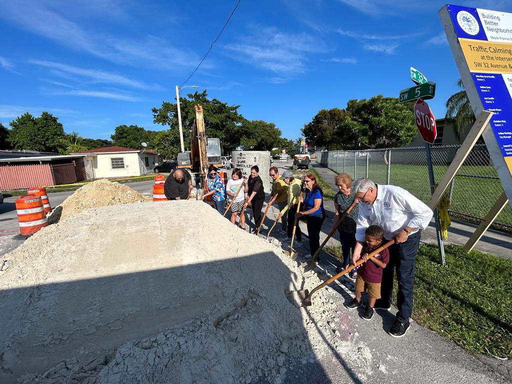 Manolo4Miami's tweet photo. Today we broke ground on a new Road Reconstruction, Traffic Calming and Drainage Improvement Project on SW 5th Street and SW 32nd Ave. #MiamiD4 #Manolo4OneMiami https://t.co/xy0GKoUAdt