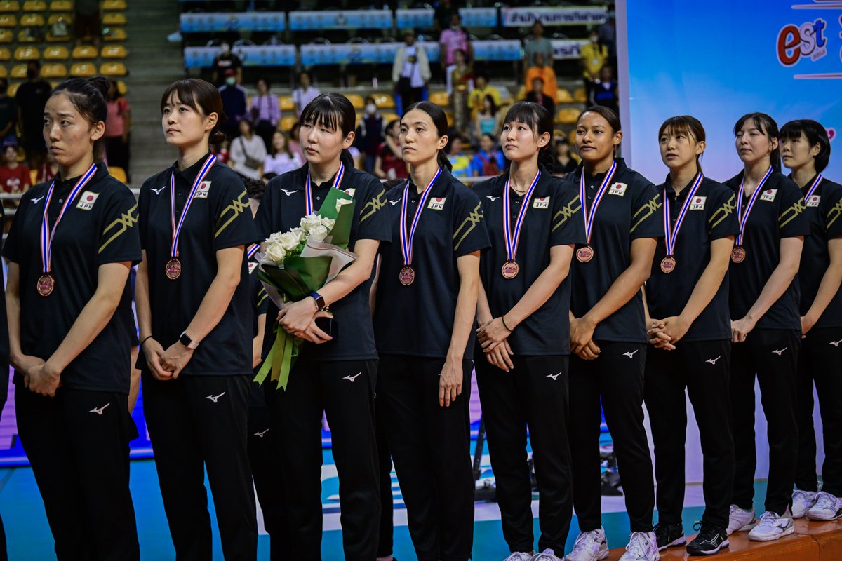 volleyballworld's tweet photo. Congratulations Thailand 🇹🇭 !

🏆 No place like home for 🇹🇭 as they won the Asian Champs in front of their home fans. 

✨ Chatchu-on  was named as the MVP &amp; led the Dream Team with other continental stars.

📰 Full recap: https://t.co/t7lFBQfYYX 

🏐 #volleyball #วอลเลย์บอลหญิง https://t.co/8SFw4Egl6p