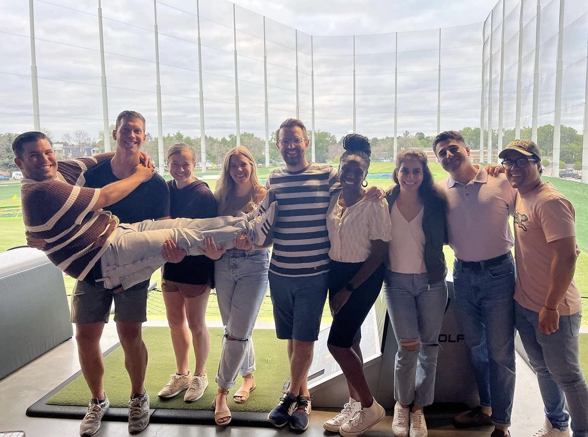 This quintile’s resident wellness event was a hole-in-one! ⛳️ We may be biased, but we are pretty sure that we have the best group of co-residents (and significant others) anyone could ask for!! 
#otomatch #entresidency #otoresidency #worklifeharmony #residentwellness #mayoent