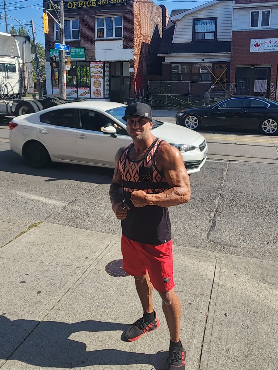 Taking the rest of the week off the gym including today getting frustrated 😠  i think i need to heal for a weak and eat alot and reset on monday !

#gym #rest #heal #gains #bodybuilding #timeoff #summer #sun #hot #toronto #downtown