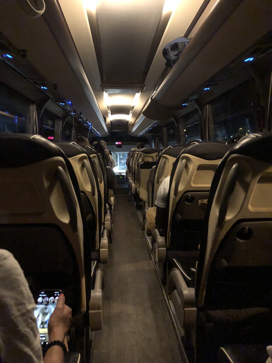 PierrePPT's tweet photo. @SNCFTERAURA Enfin une solution pour rejoindre Aurillac après des heures d’attente à la gare de Clermont-Ferrand sans aucune info @SNCFTERAURA https://t.co/TW0Rs2eptx
