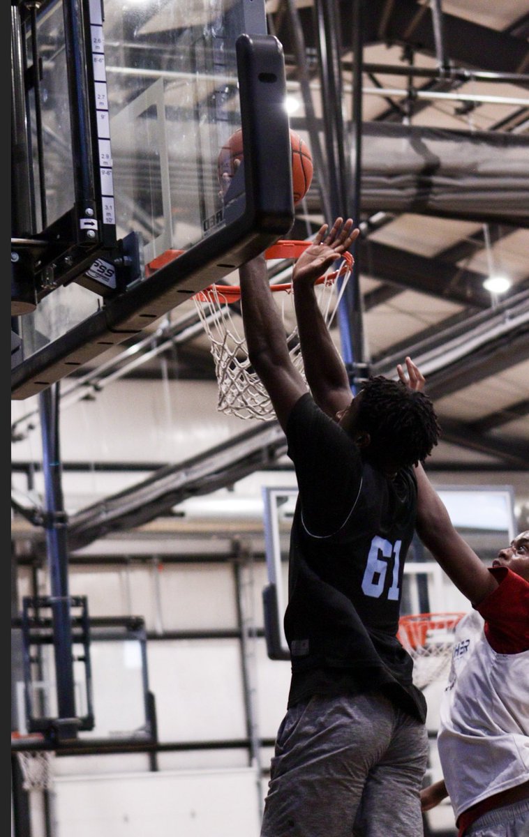 BleacherProspec's tweet image. Top Standouts from our Columbus High School Prospect camp on 9/2. 
@KraigGilbert2 @jayden_nimako @JacobRoeth  @DuncanSpalding3 

Link to article 👇
bleacherprospect.com/2023/09/06/ble…