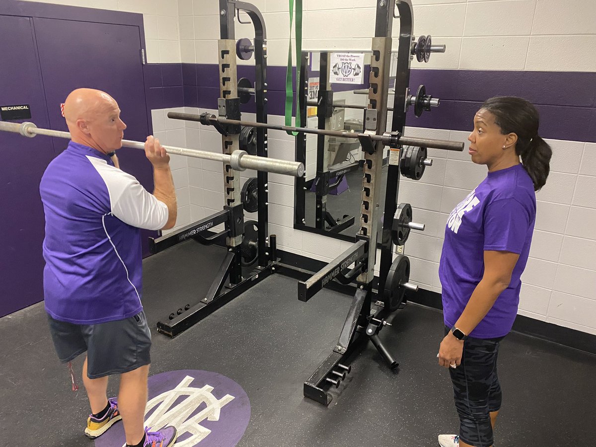 AleesiaLJohnson's tweet image. Today was my second “mobile office” day, &amp;amp; I got to spend the day with the @GWContinentals! From using the laser machine in Adv Manufacturing class to starting to take apart a computer in IT to working out in Strength class, it was a busy &amp;amp; awesome day! #TeamIPS #WatchUsWork