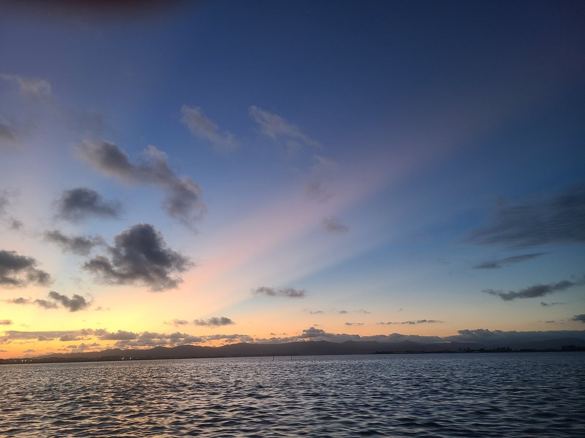 matoryoshika161's tweet photo. 昨日まで静岡県に2泊3日で行ってきました！
素敵な景色や美味しい食べ物を堪能✨✨
とても充実した日々でした🥰
 #静岡県   #浜名湖 
 #舘山寺 https://t.co/b3zHvJfB1u