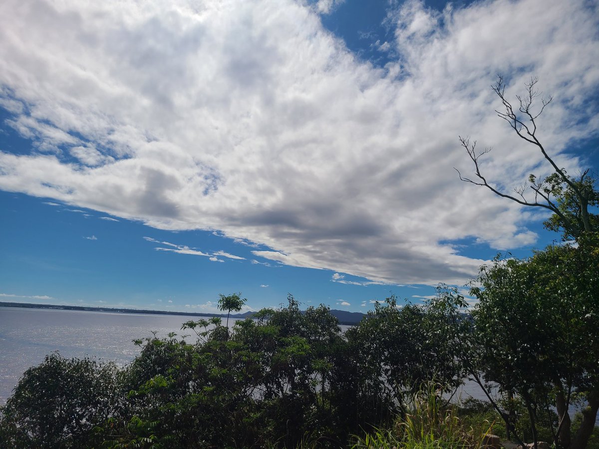 matoryoshika161's tweet photo. 昨日まで静岡県に2泊3日で行ってきました！
素敵な景色や美味しい食べ物を堪能✨✨
とても充実した日々でした🥰
 #静岡県   #浜名湖 
 #舘山寺 https://t.co/b3zHvJfB1u