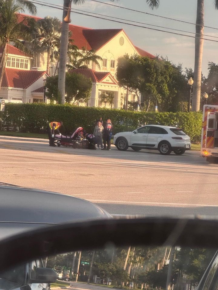 onlyinpalmbeach's tweet photo. Women got hit by a car on #CongressAve and #i95 in #BocaRaton 🙏 #OnlyInPalmBeach https://t.co/6ttUqyjdLp
