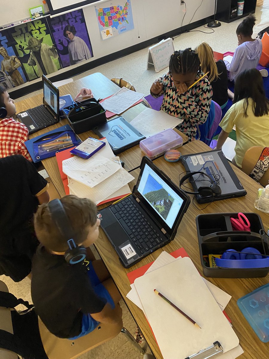 MrU_2ndGrade's tweet photo. A little over a week into the school year and we are already crushing our Pathways! Practicing our procedures and expectations and living by our Class Code is certainly paying off! #nobeariers @claremont_elem https://t.co/H4BYl9spp4