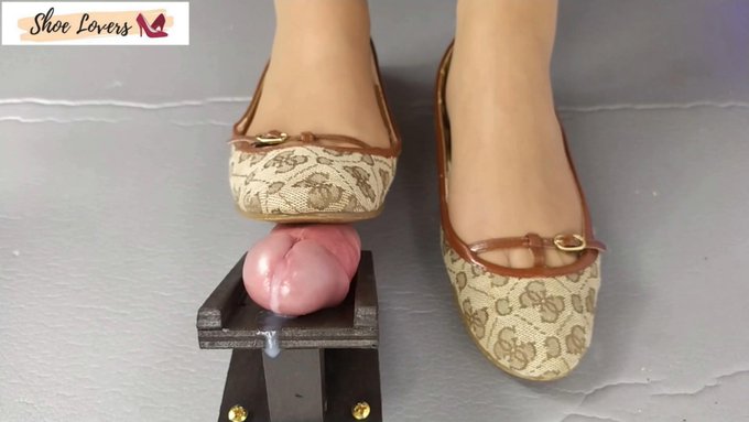 #pedalpumping #shoejob full video: https://t.co/yMK0nQEPpj https://t.co/pooAJsGcyr<a href="/tag/pedalpumping"class="tags">#pedalpumping</a><a href="/tag/shoejob"class="tags">#shoejob</a>