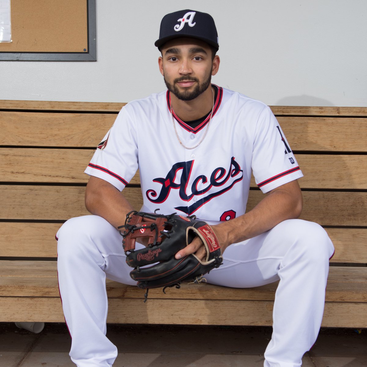 The #Dbacks are calling up MLB's No. 10 overall prospect Jordan Lawlar, <a href="/SteveGilbertMLB/">Steve Gilbert</a> confirms.

The 2021 first-rounder has a 1.050 OPS in 16 games since getting bumped up to Triple-A: atmlb.com/3r43nws