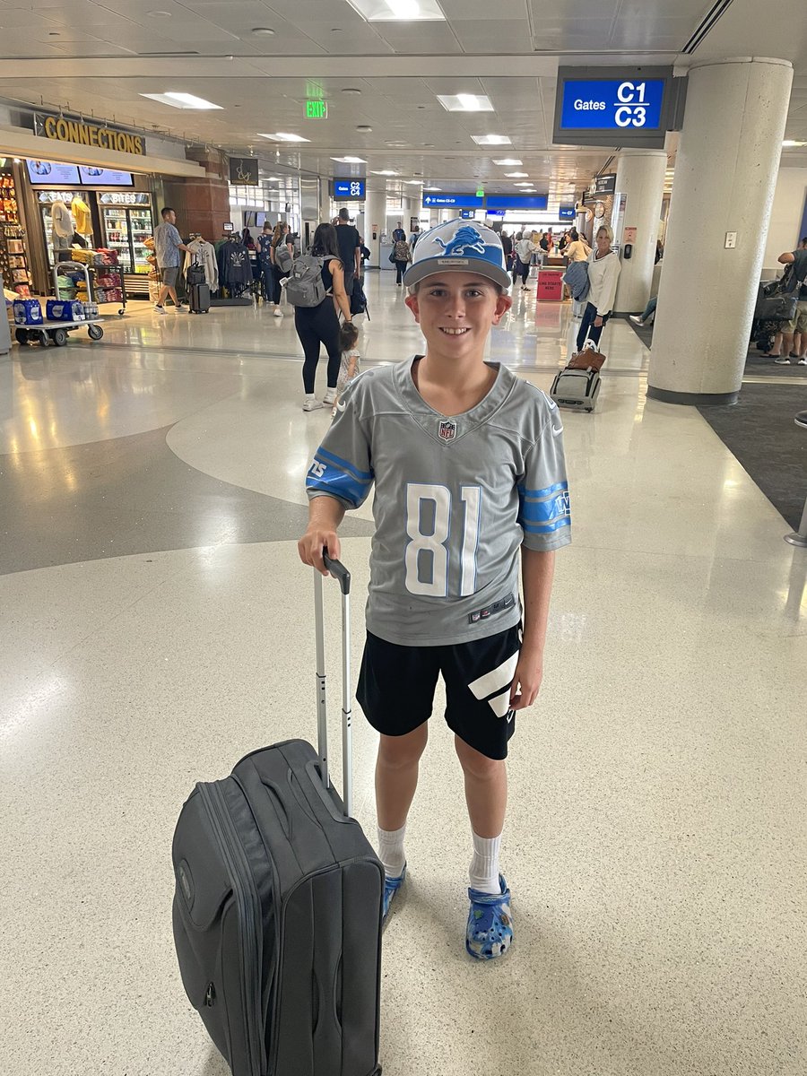 MIdevils11's tweet photo. Finally getting to celebrate Easton’s birthday present. AZ to KC to watch our @Lions beat the Chiefs. #OnePride https://t.co/FoT7Hu7HKh