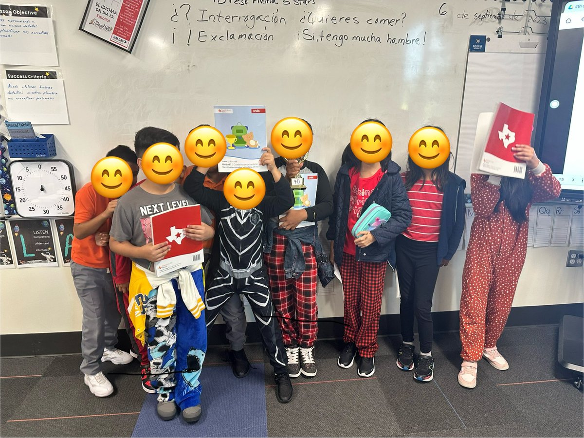 ArlynGaray's tweet photo. Mixed post #showupdallasisd Jam Out In Jammies and the award for working hard goes to …. 4D  @chapelhillpl https://t.co/QpzDlqwIUQ