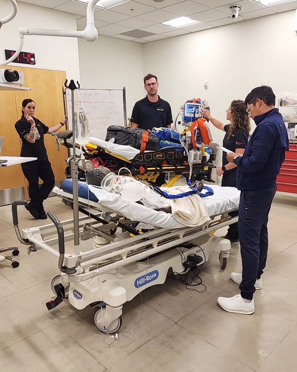 UCDavisSim's tweet photo. We're in awe of our Pediatric Transport Team, which brings critically ill infants, children and adolescents to UC Davis Health from distant and rural hospitals. Today, they are practicing various transport scenarios in the #simulation center. #meded #simtribe https://t.co/s6b0odfP8z