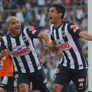 reneatorres21's tweet photo. JUGADORES MEXICANOS ACTUALES DE EQUIPOS REGIOS QUE FUERON A EUROPA. 

Javier Aquino +Diego Reyes
+Pizzuto +Lainez:

287 Juegos
14 Goles
3 Titulos

La Fracasada Carrera del Tecatito:

365 Juegos
47 Goles
7 Titulos

Le seguimos con Héctor Moreno o ahí muere? 😆

Buenas Tardes. 😉 https://t.co/TAIddJySRN