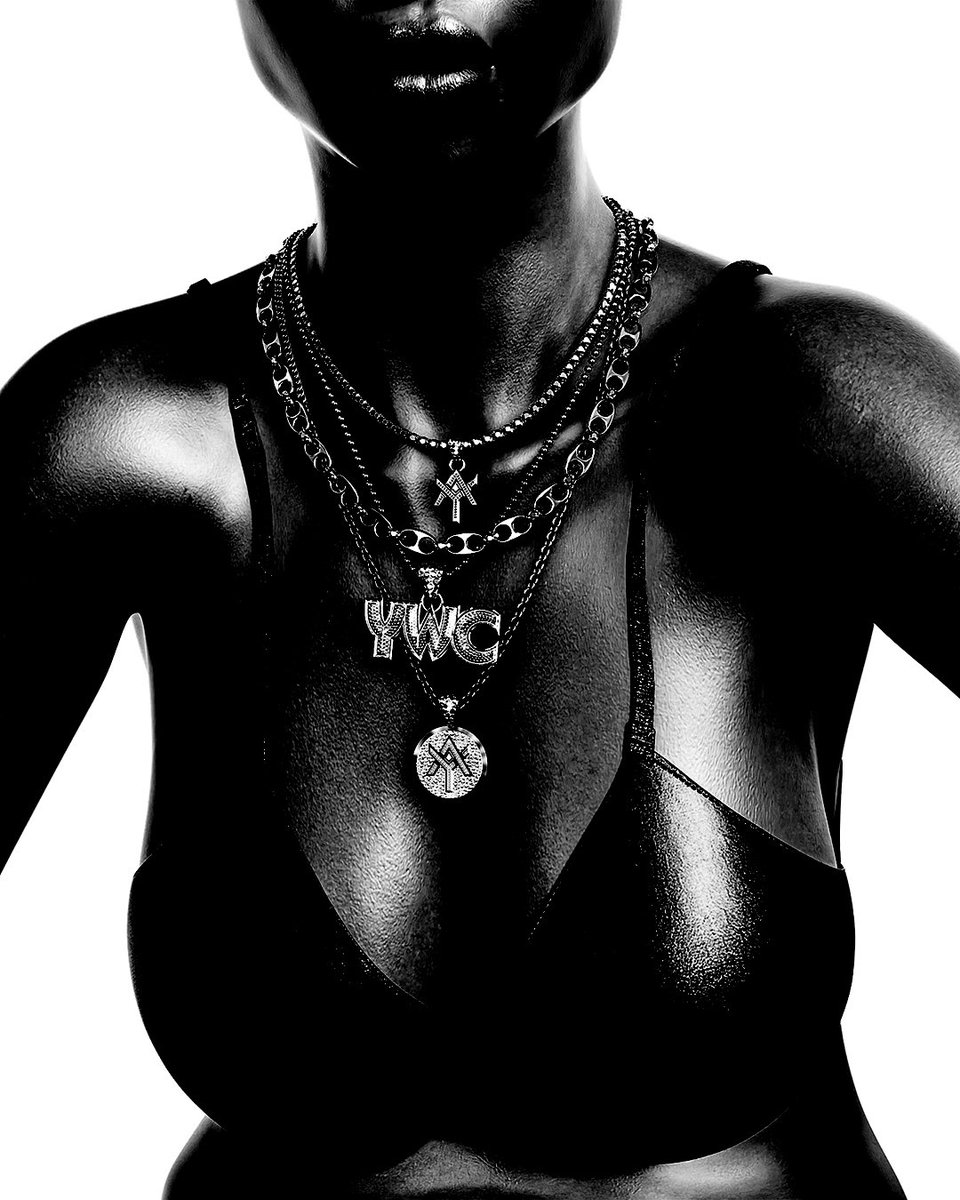 Ve2la's tweet image. 