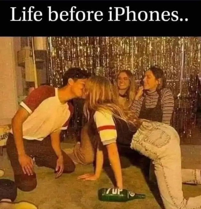 spin the bottle lol https://t.co/h2t9NftCis