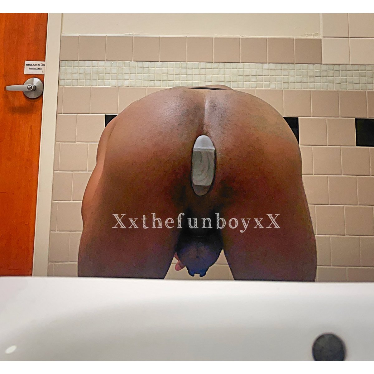 XxthefunboyxX's tweet photo. As promised! #caged #plugged #nastypig #fag https://t.co/yfeYfSkFGI