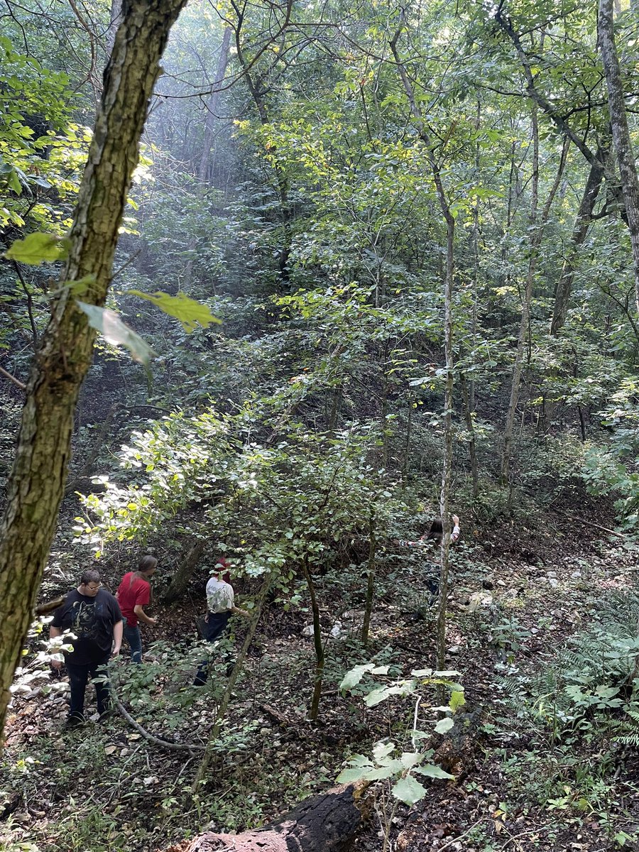 RoosterScience's tweet photo. Starting a new project at school: MC Outdoor Research Class! Students will conduct authentic research and present their findings at conferences throughout the year. They’re even eligible for college credit! https://t.co/BlyT1rg4lO